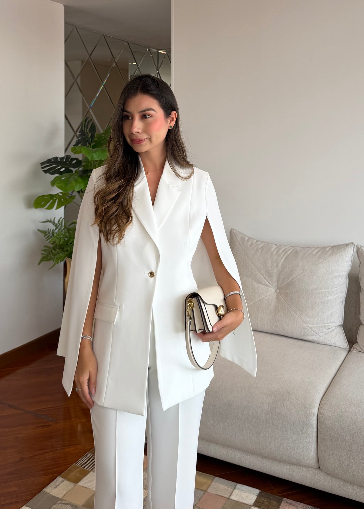 Set Capa Cuello Blanco